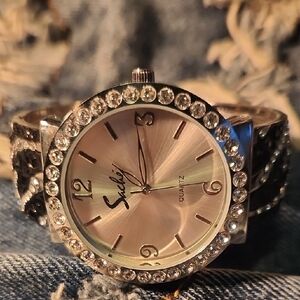 Silver Quartz Women's Watch